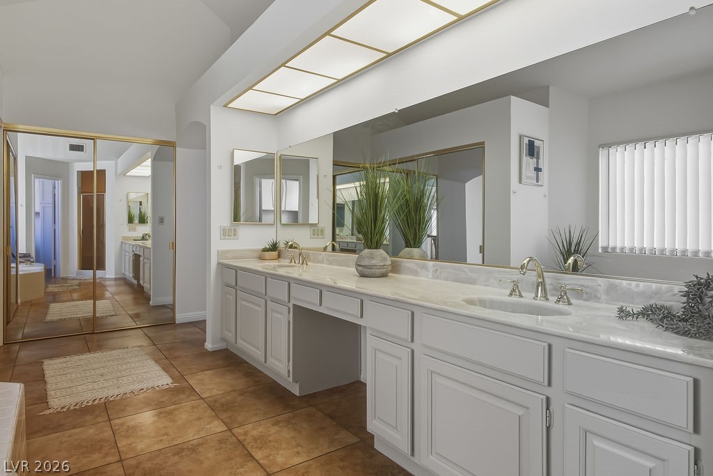 3141 Waterside Circle