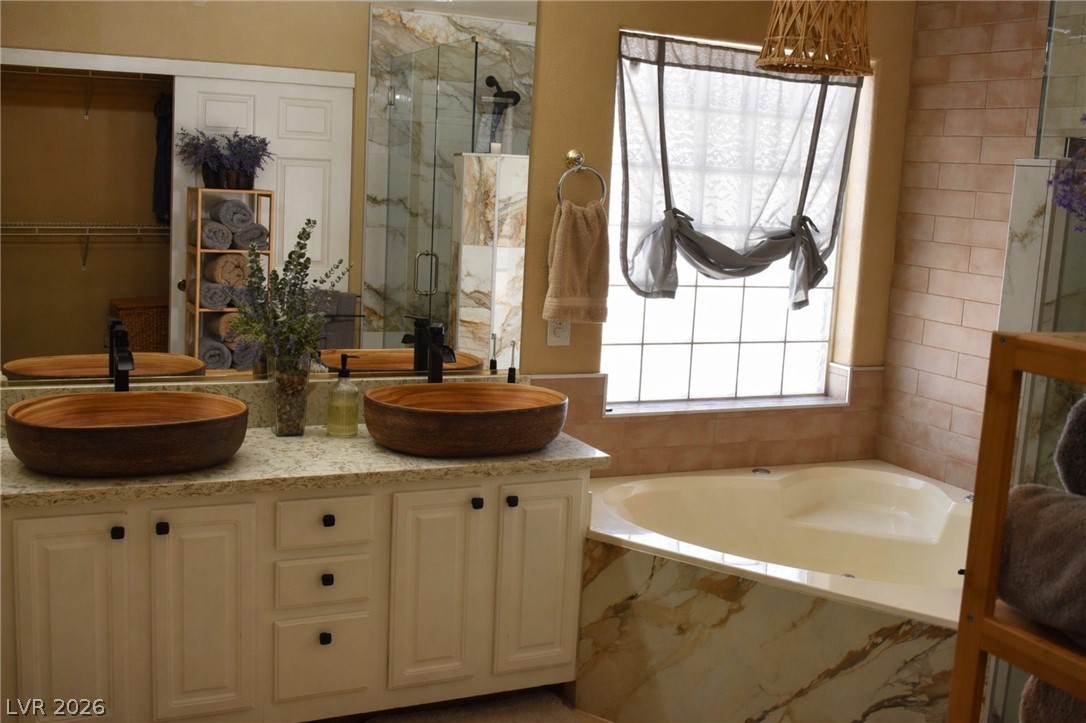 8205 Lucky Charm Court