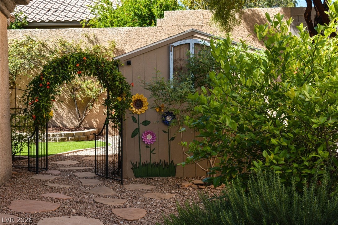 8205 Lucky Charm Court