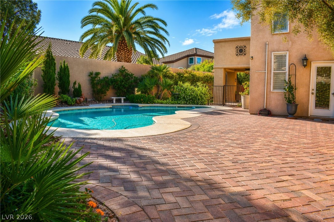 8205 Lucky Charm Court