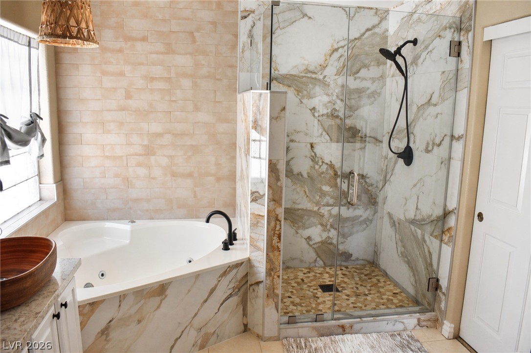 8205 Lucky Charm Court