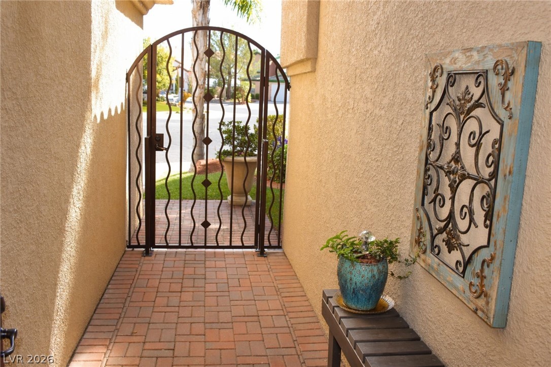 8205 Lucky Charm Court