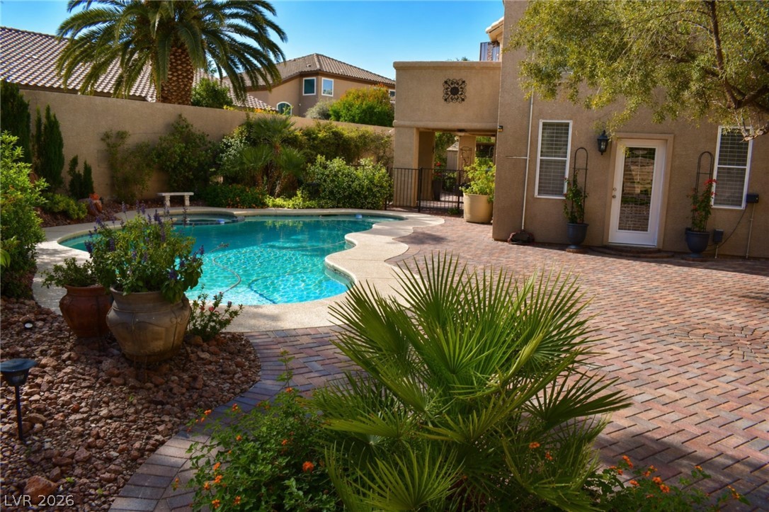 8205 Lucky Charm Court