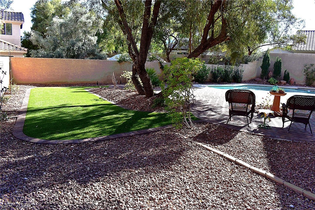 8205 Lucky Charm Court