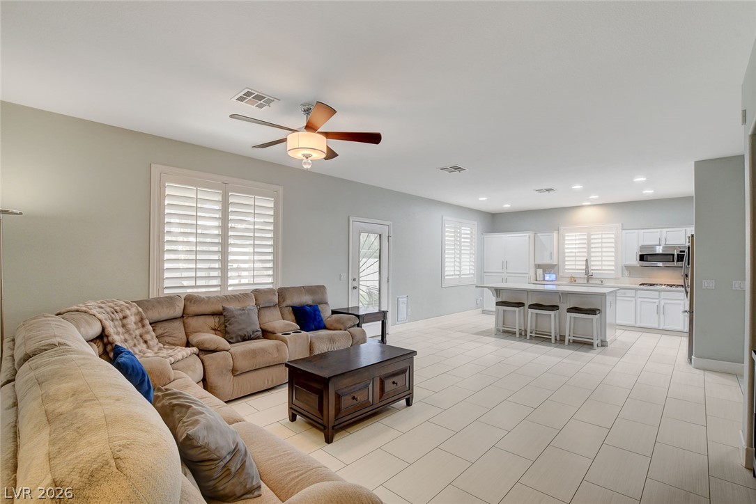 1036 Painted Daisy Avenue