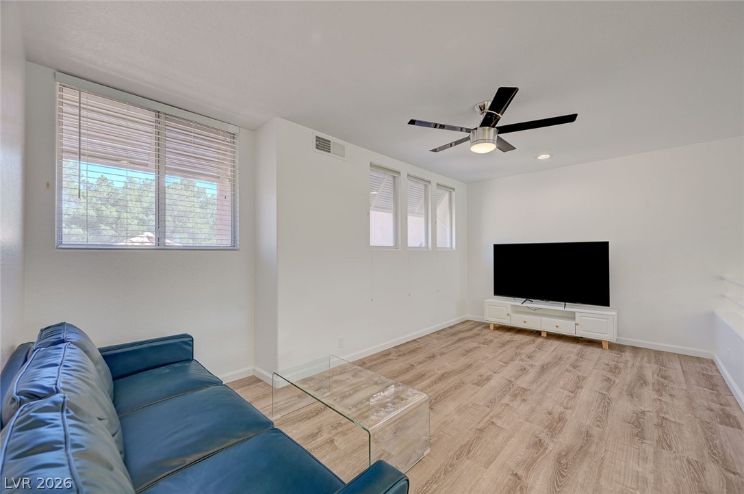 5097 Crooked Stick Way
