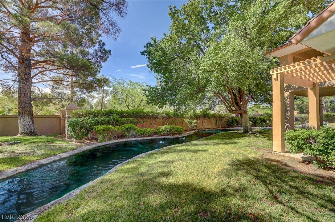 5097 Crooked Stick Way