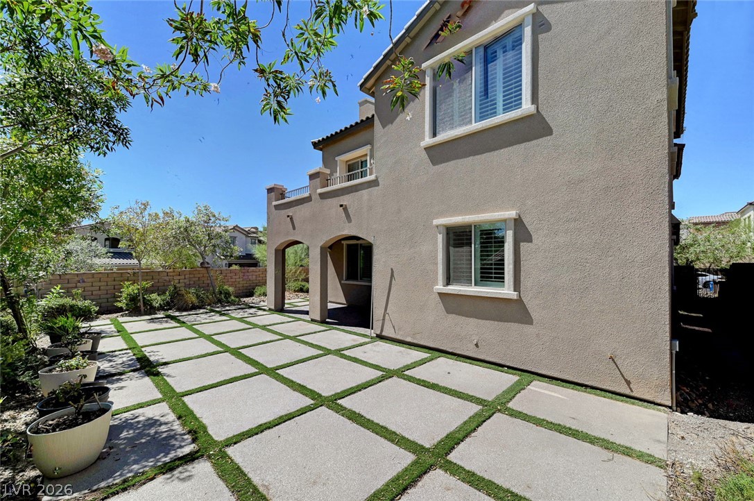 460 Trevinca Street