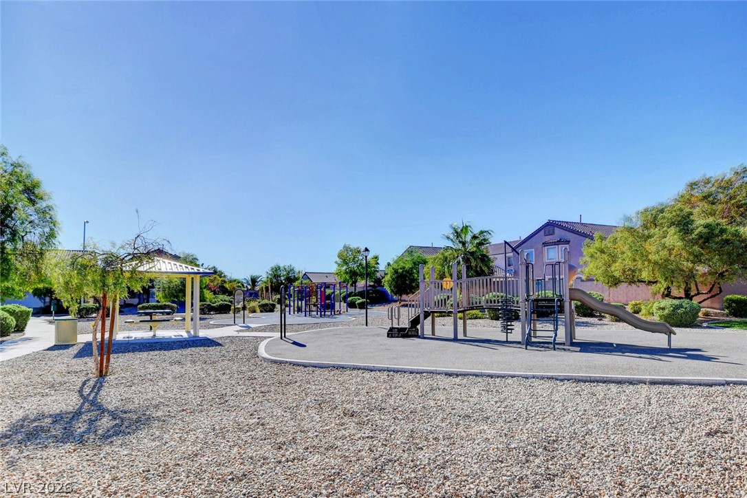 5508 Meridian Rain Street