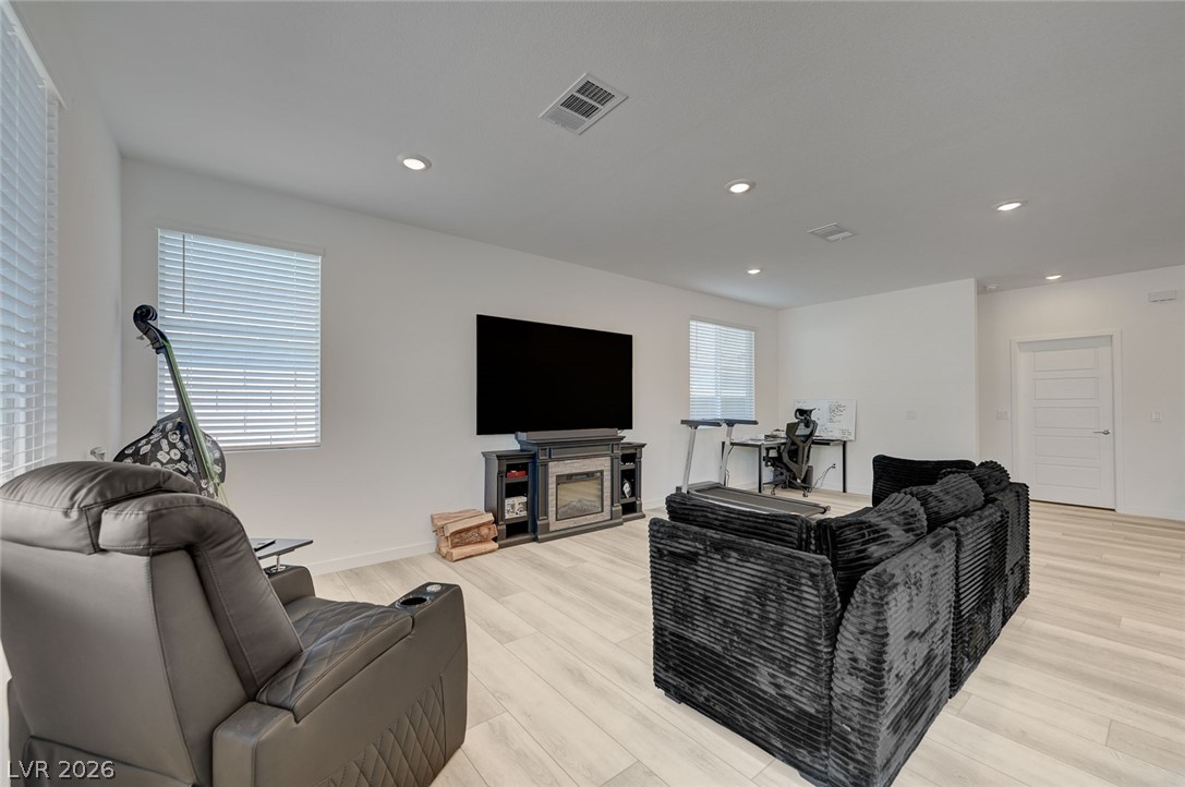 4148 Paragon Crest Court