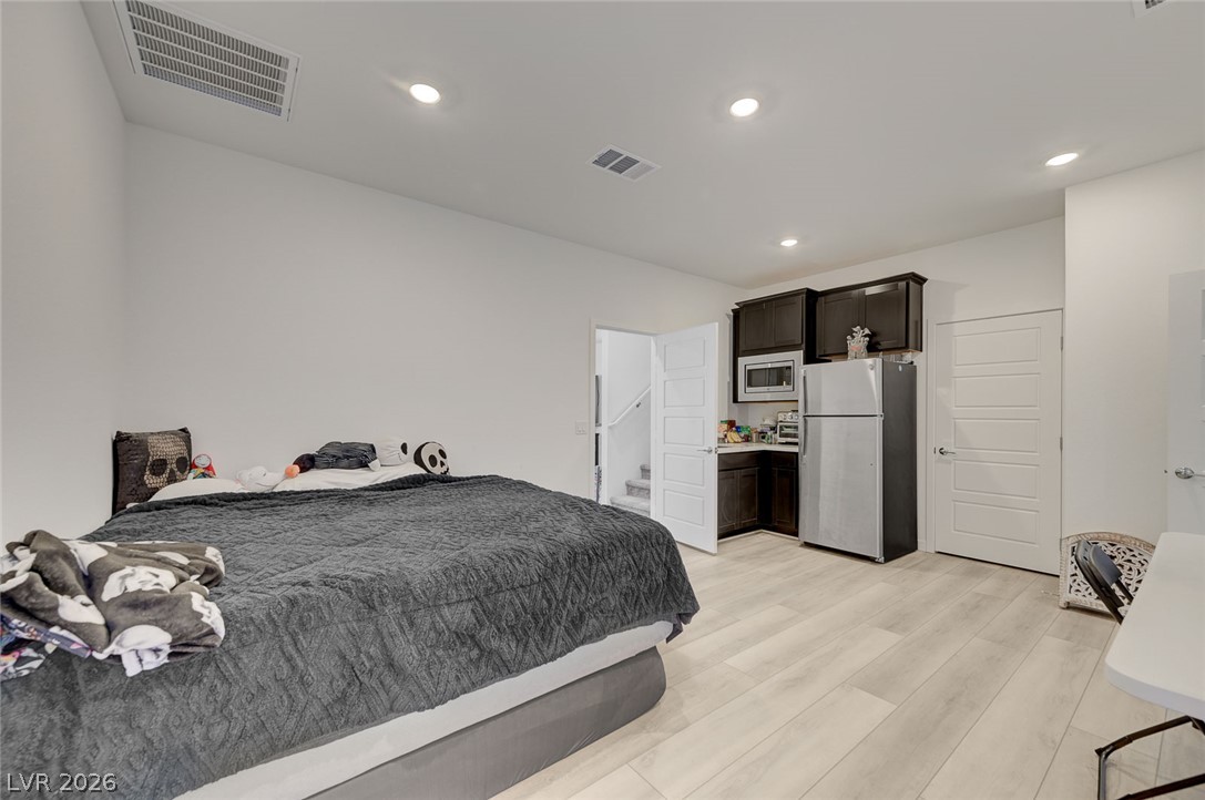 4148 Paragon Crest Court