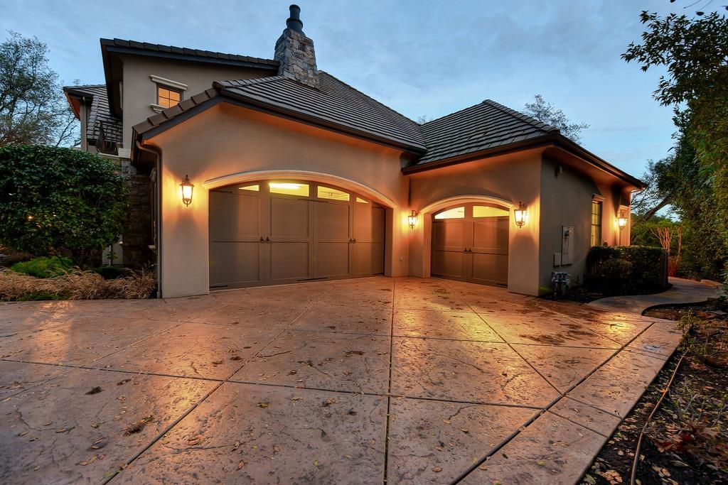 3019 Courbet Way