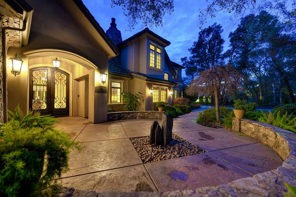 3019 Courbet Way