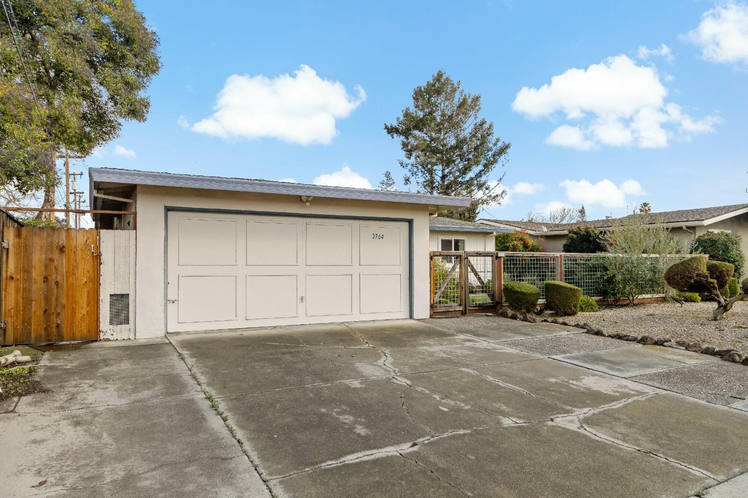 3764 Quinlan Lane