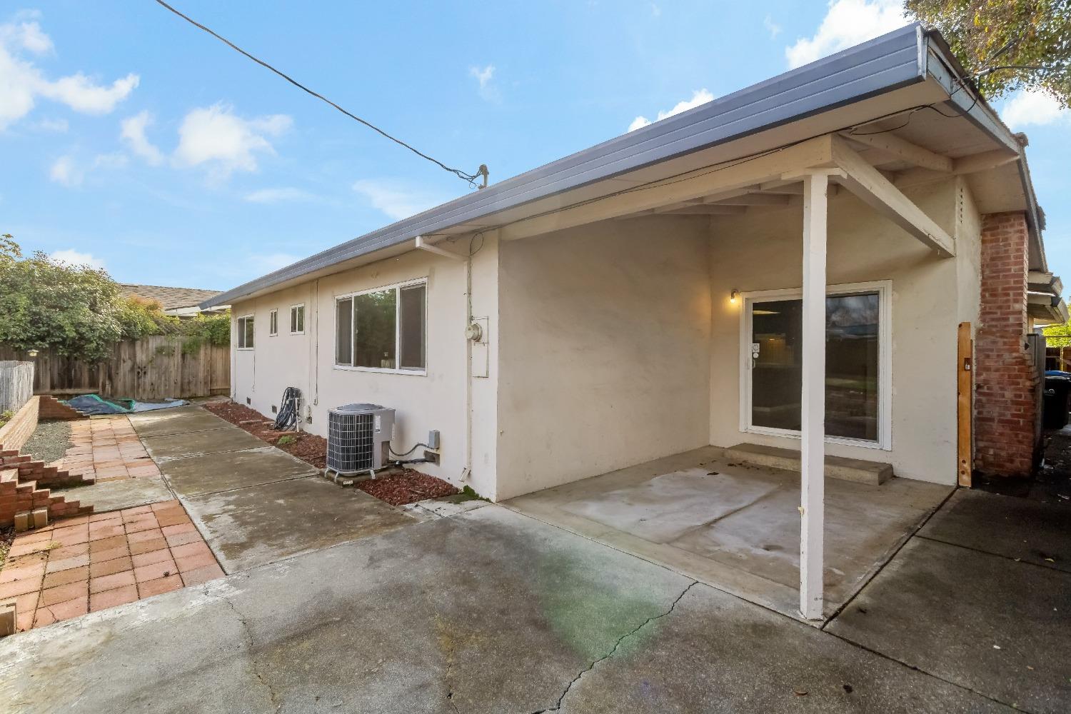 3764 Quinlan Lane