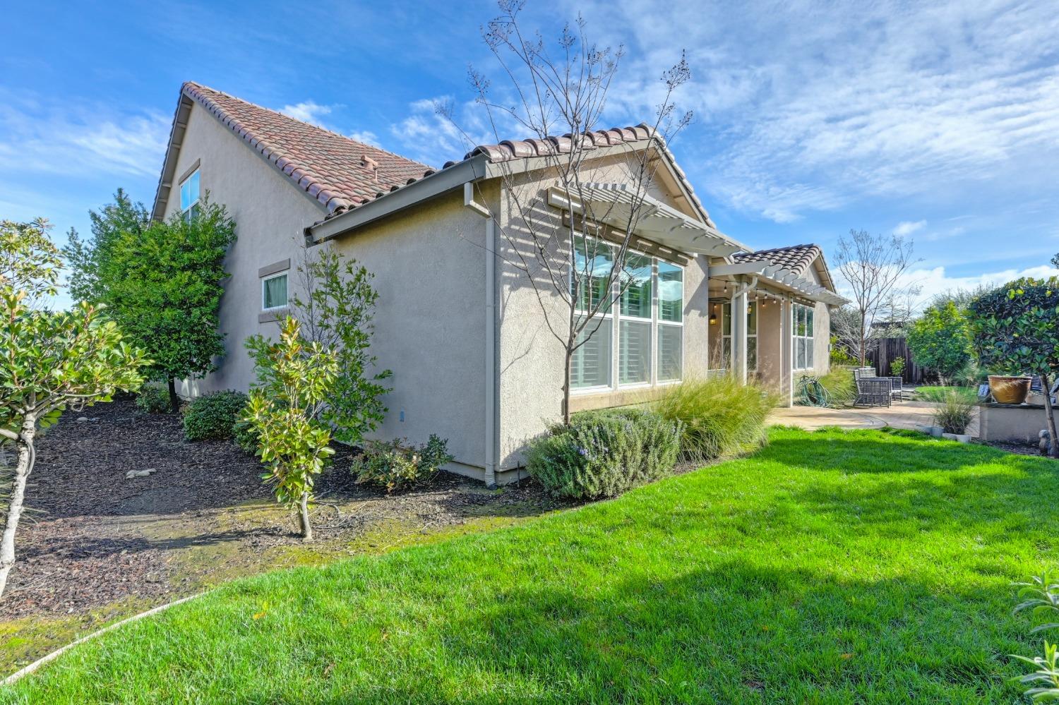 1352 Grand Junction Way