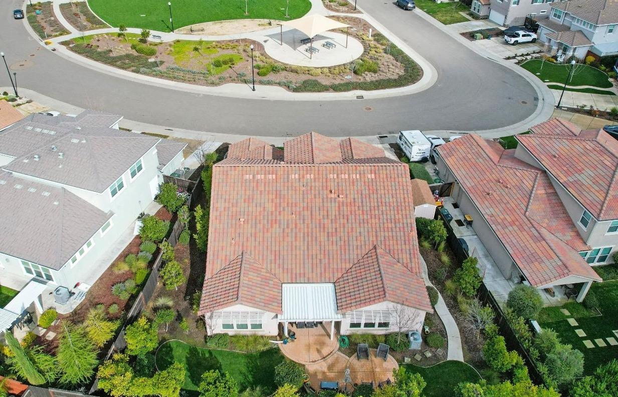 1352 Grand Junction Way