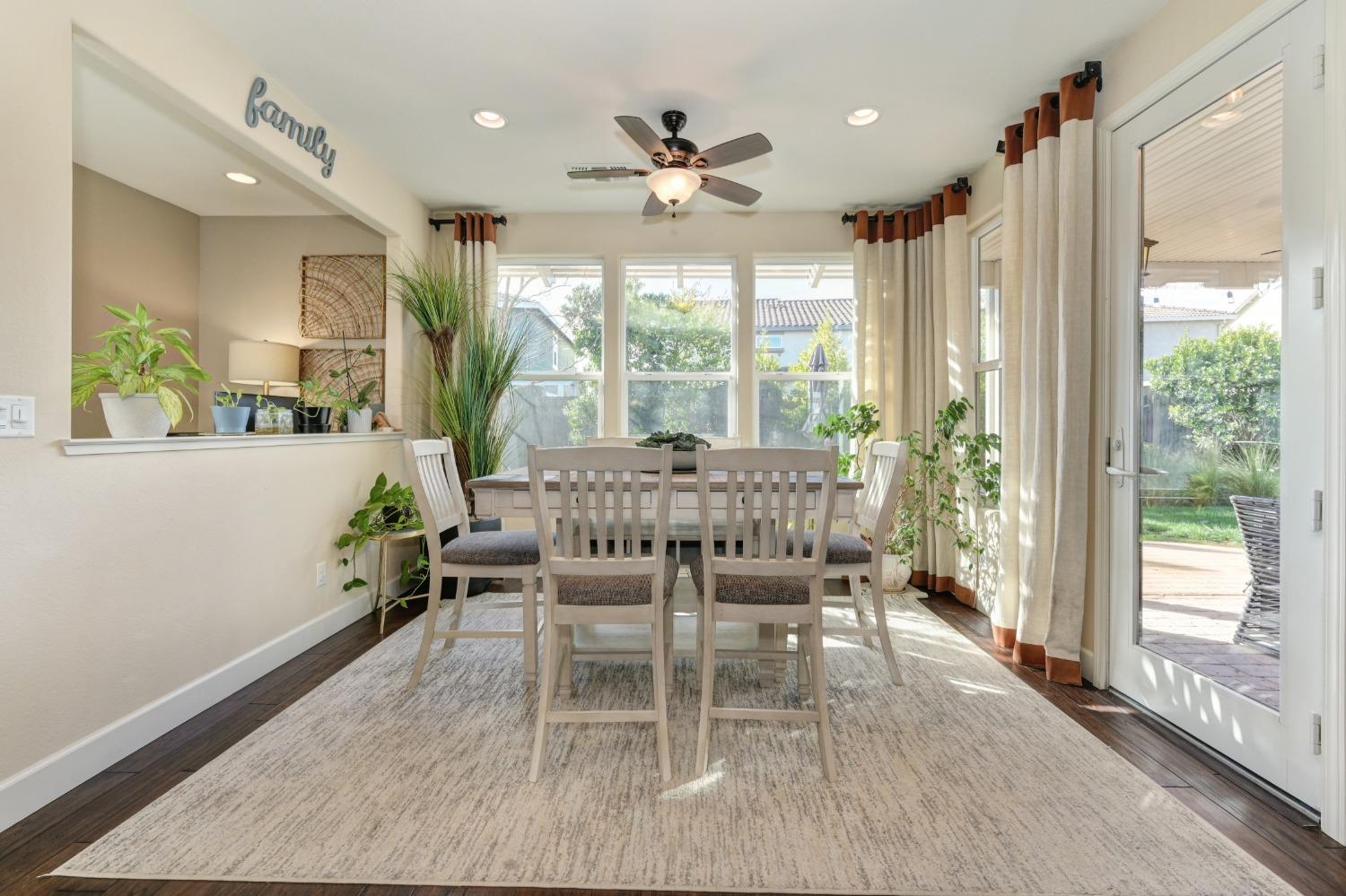 1352 Grand Junction Way