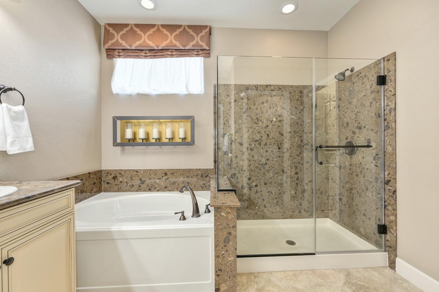 1352 Grand Junction Way