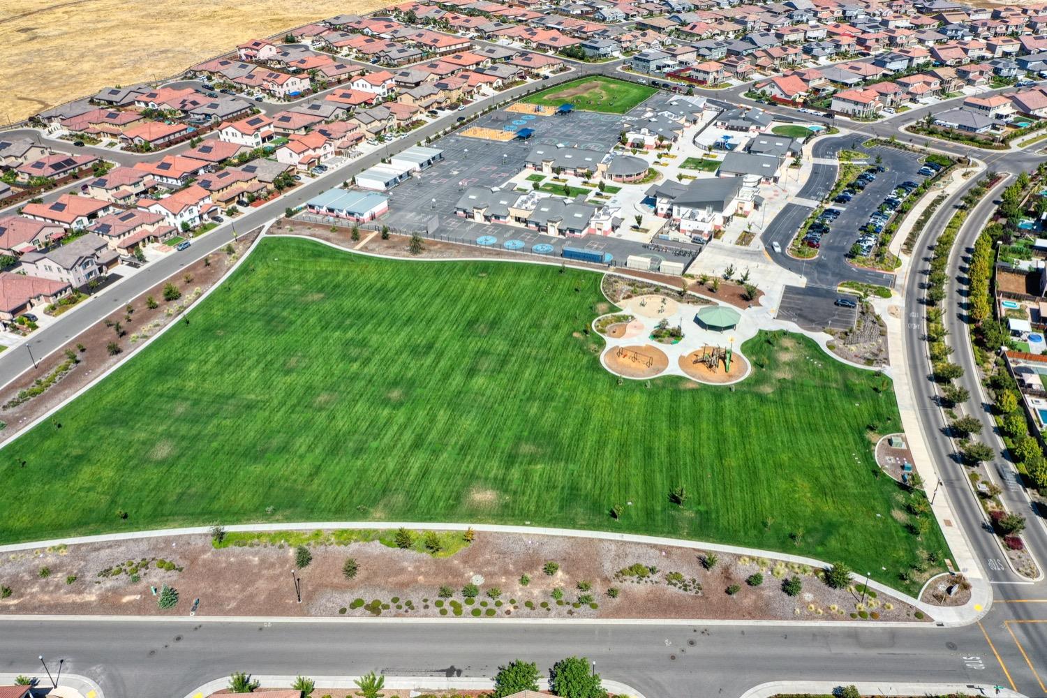 1352 Grand Junction Way