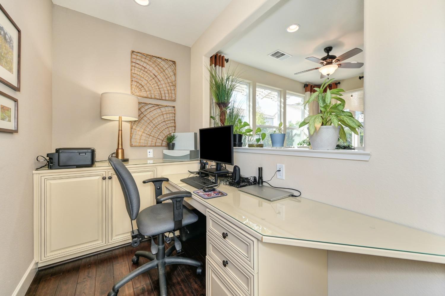 1352 Grand Junction Way