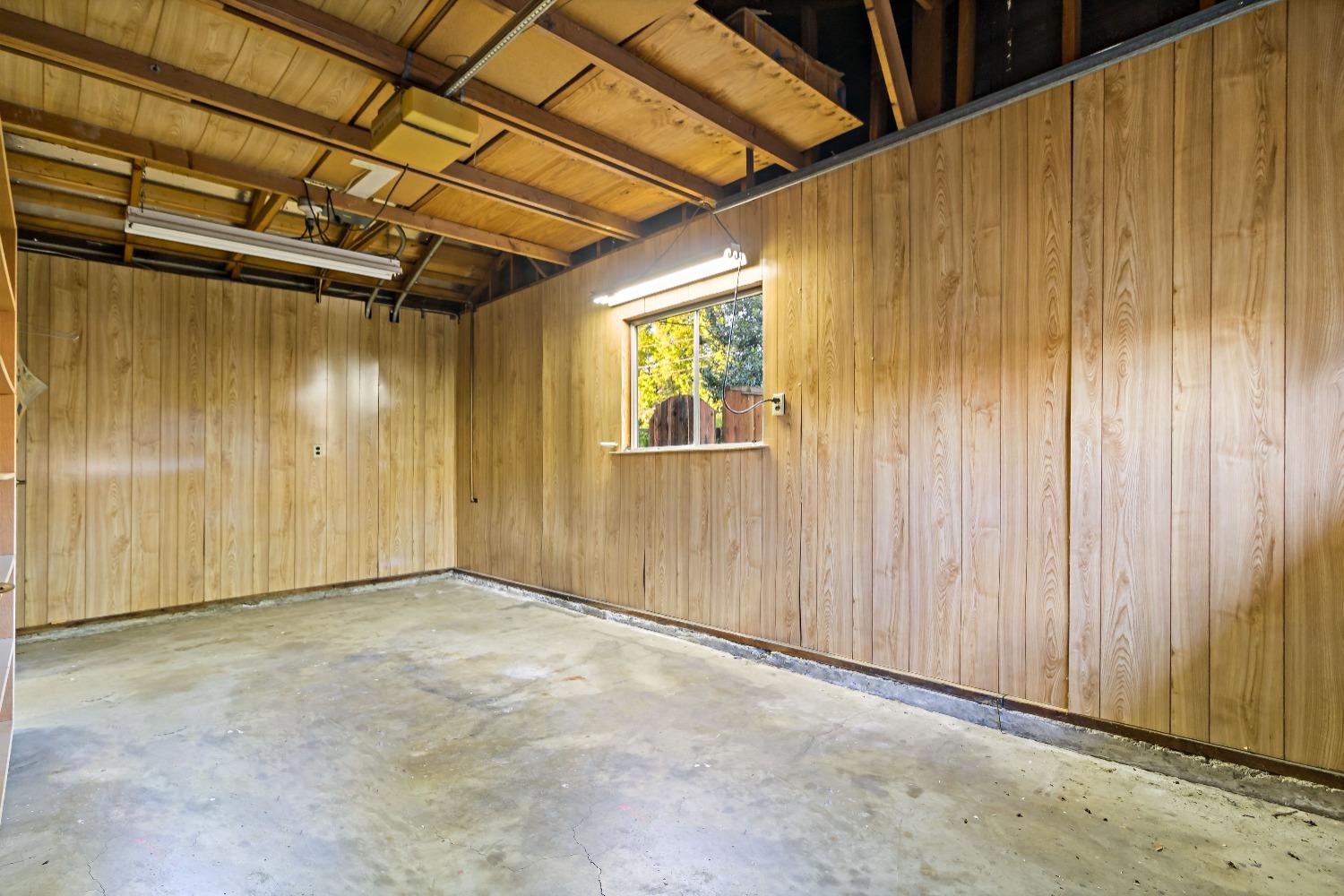 1211 1213 Normandy Way