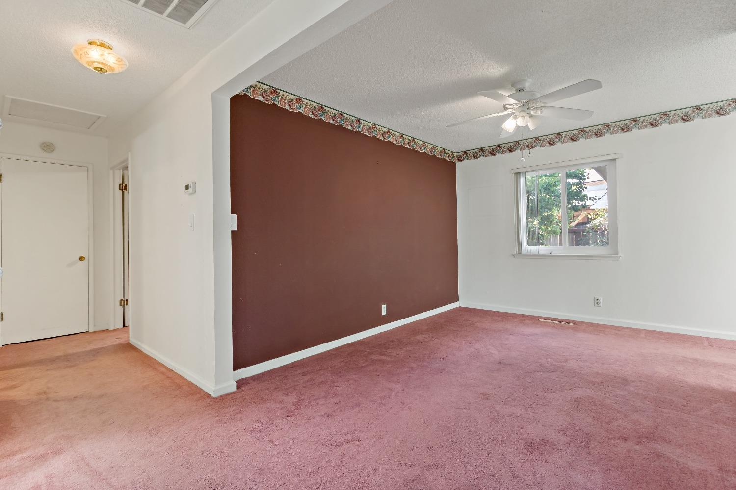 1211 1213 Normandy Way