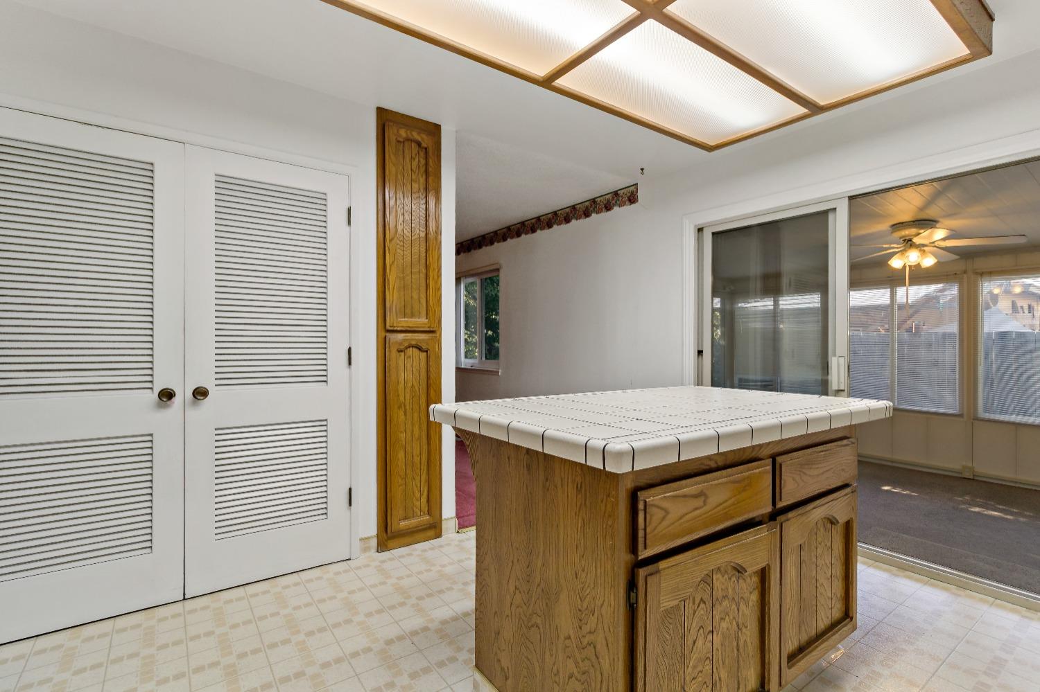 1211 1213 Normandy Way