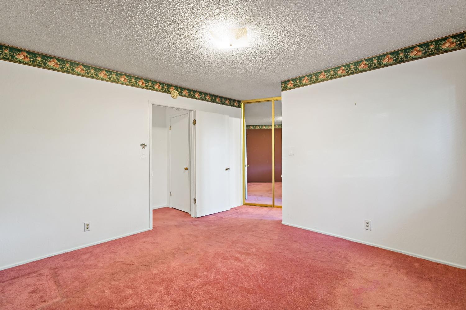 1211 1213 Normandy Way