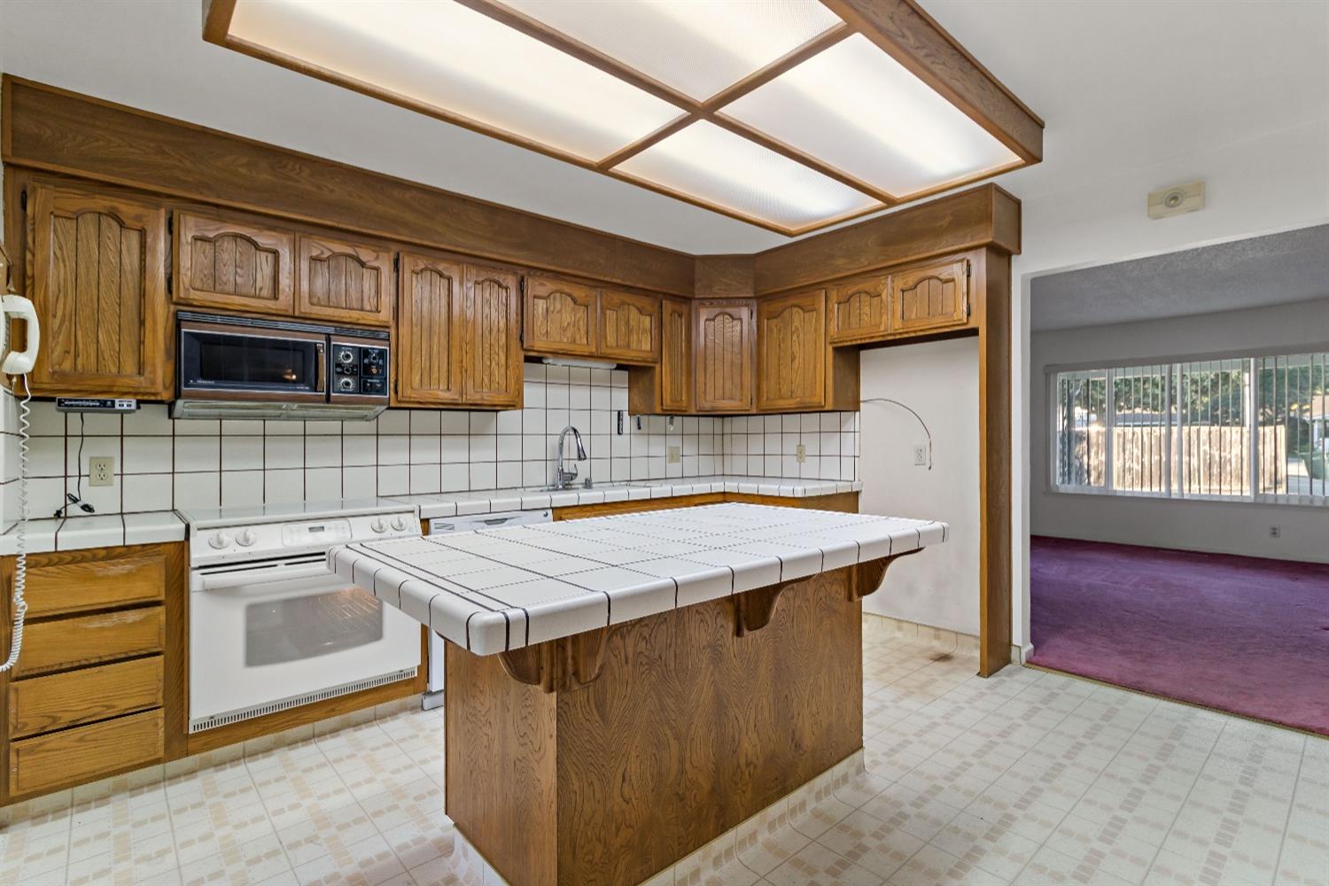 1211 1213 Normandy Way