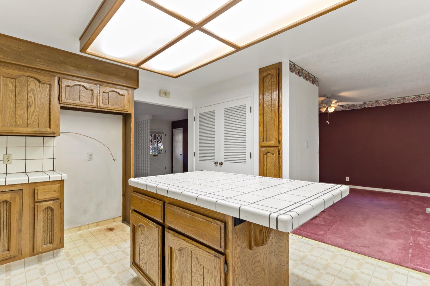 1211 1213 Normandy Way