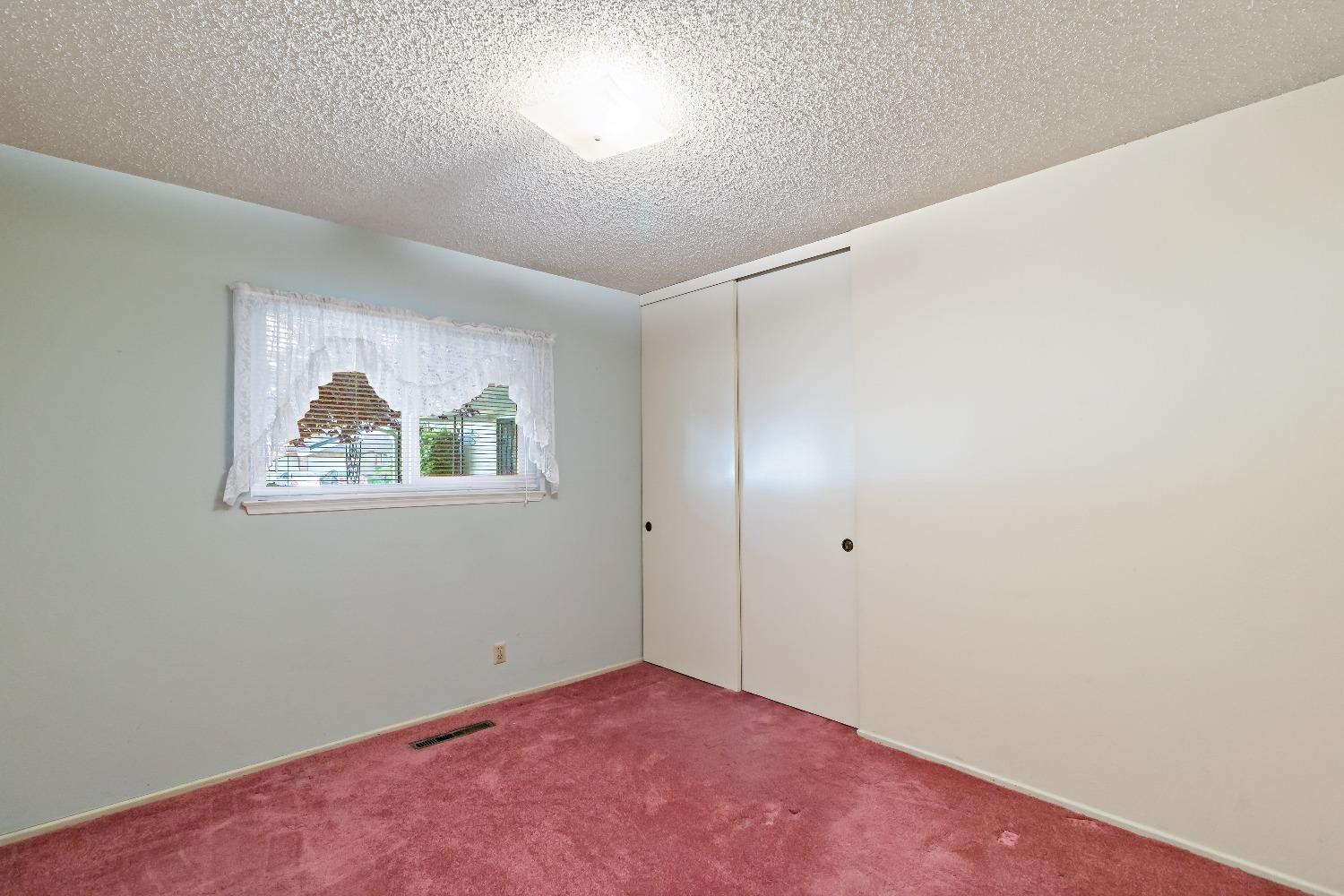 1211 1213 Normandy Way