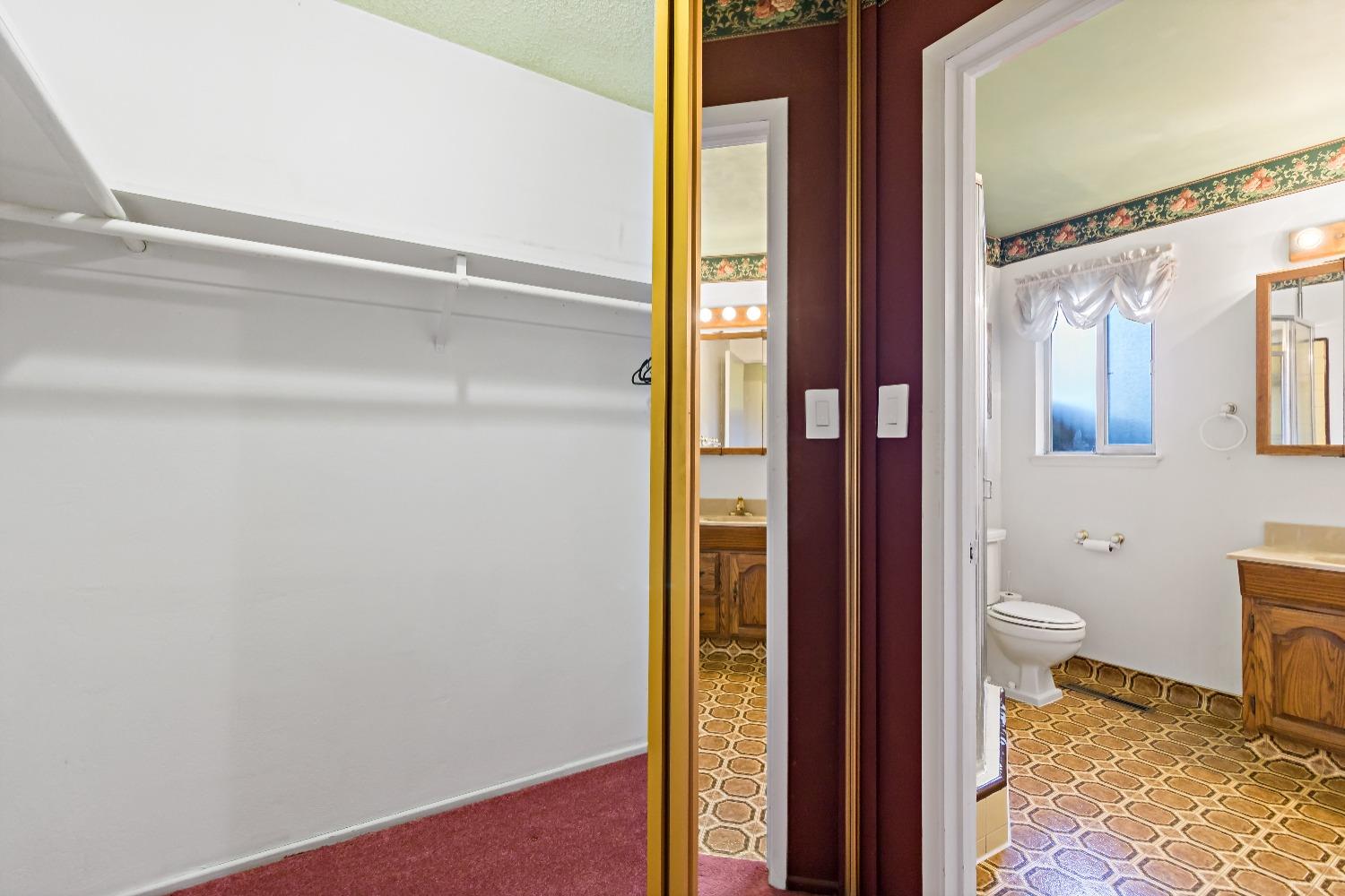 1211 1213 Normandy Way