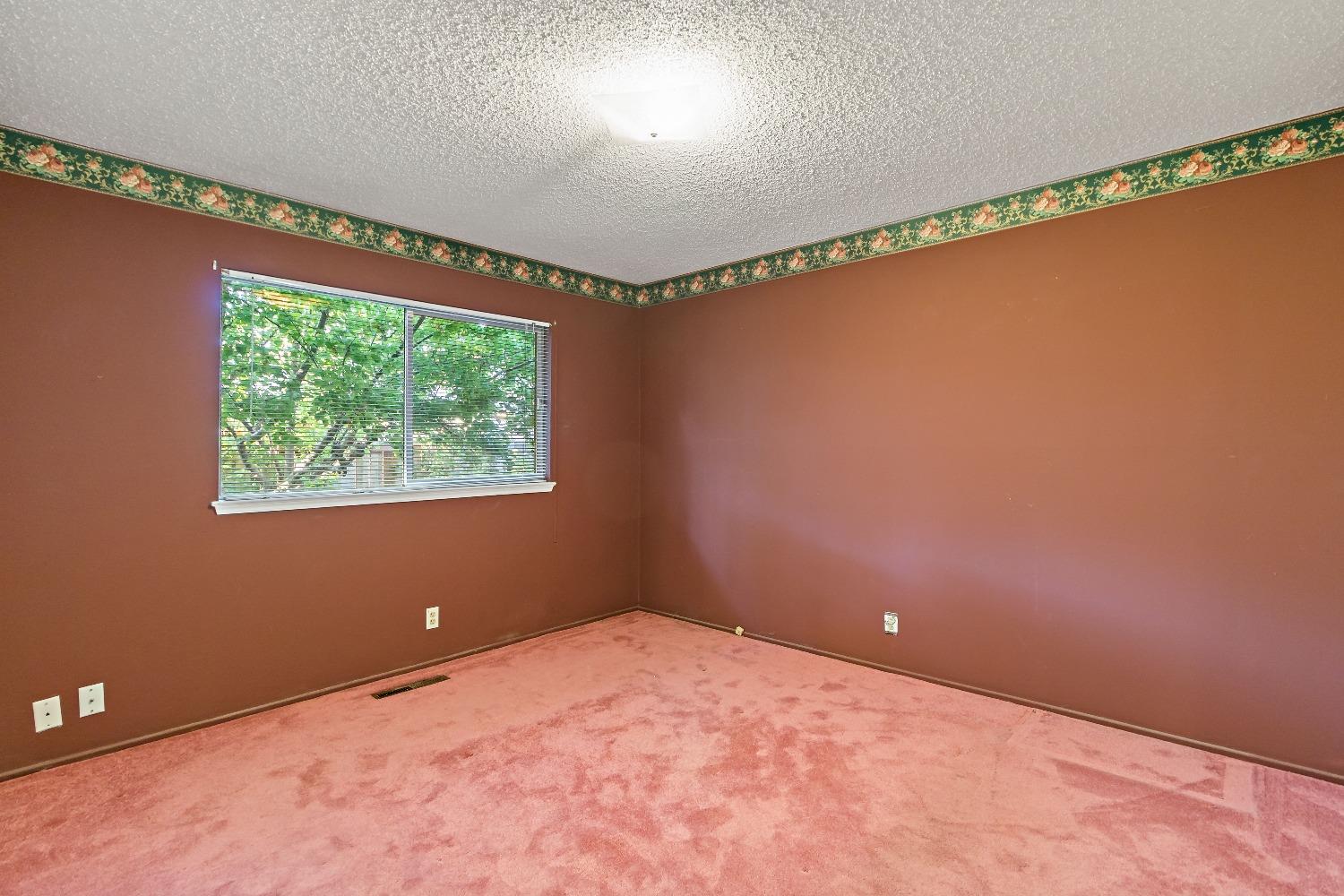 1211 1213 Normandy Way