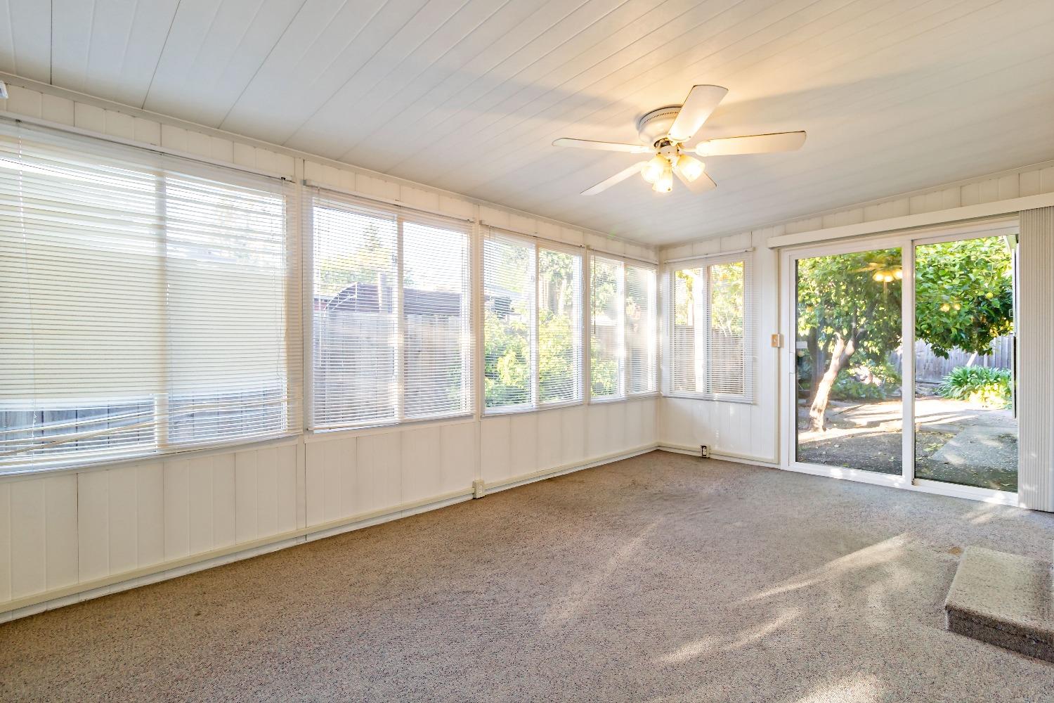 1211 1213 Normandy Way