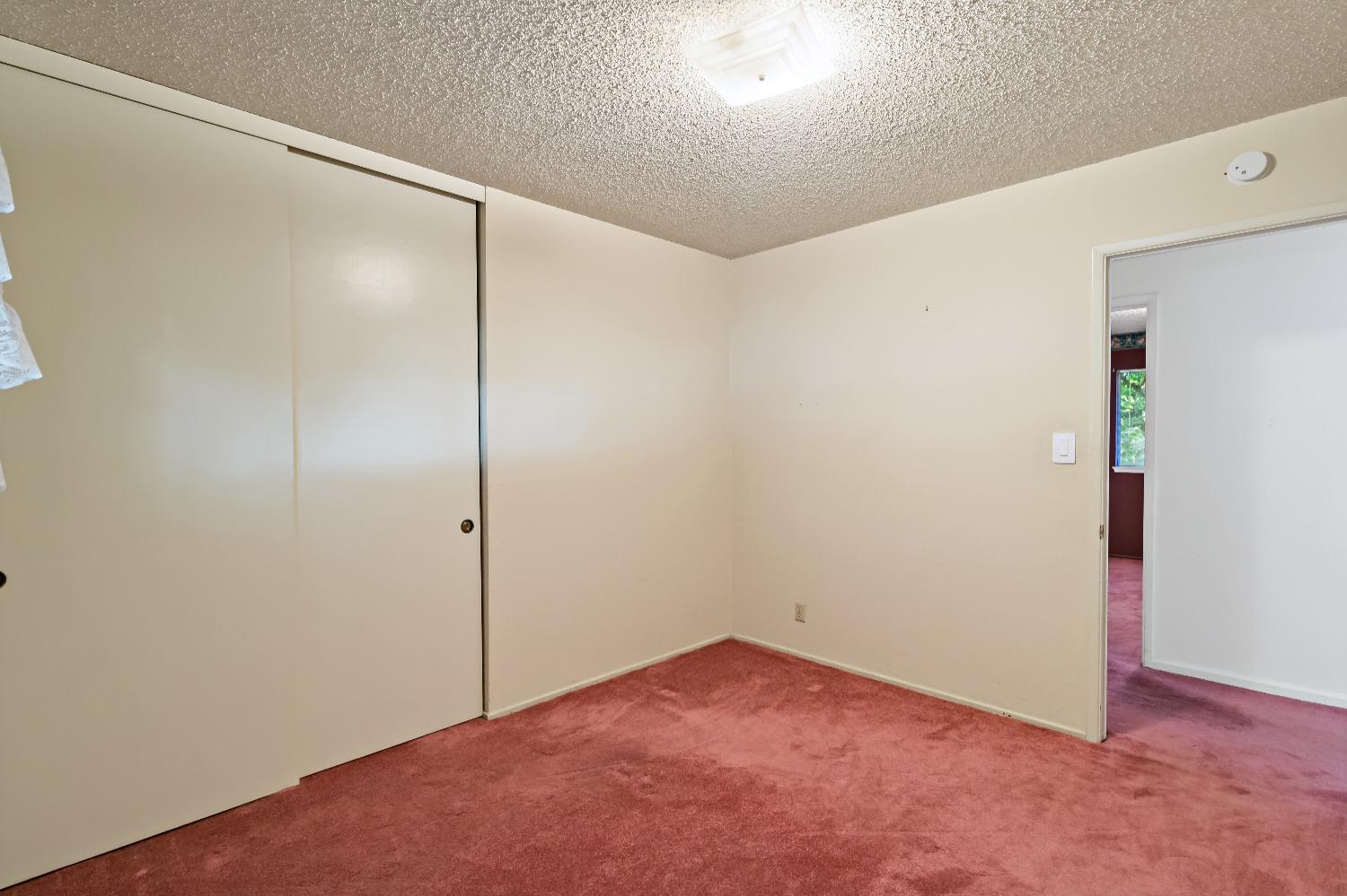 1211 1213 Normandy Way