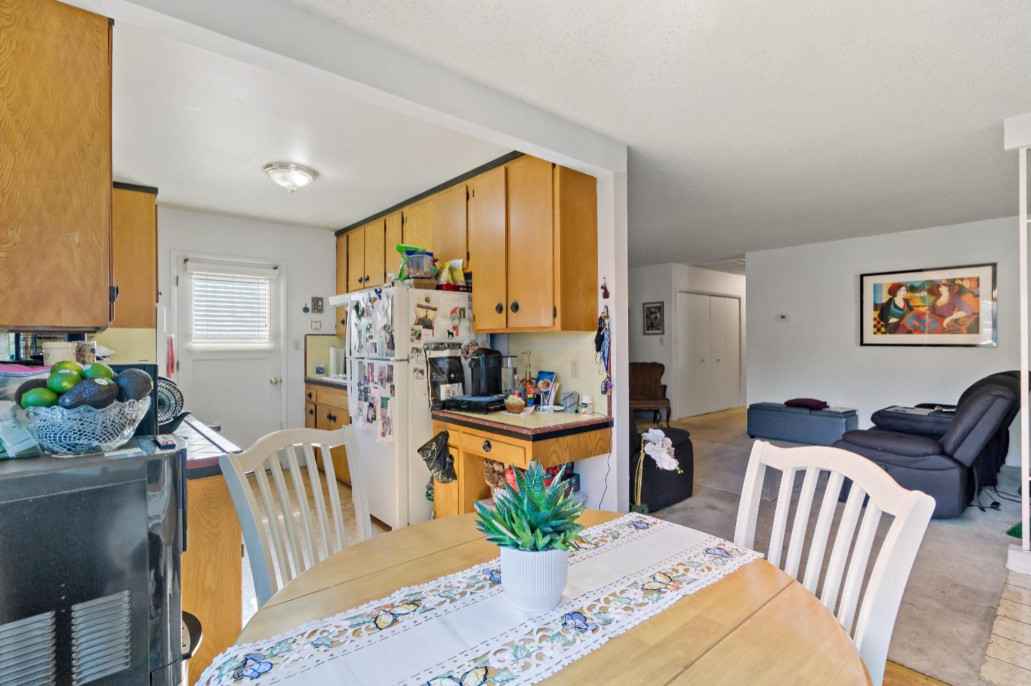 1211 1213 Normandy Way