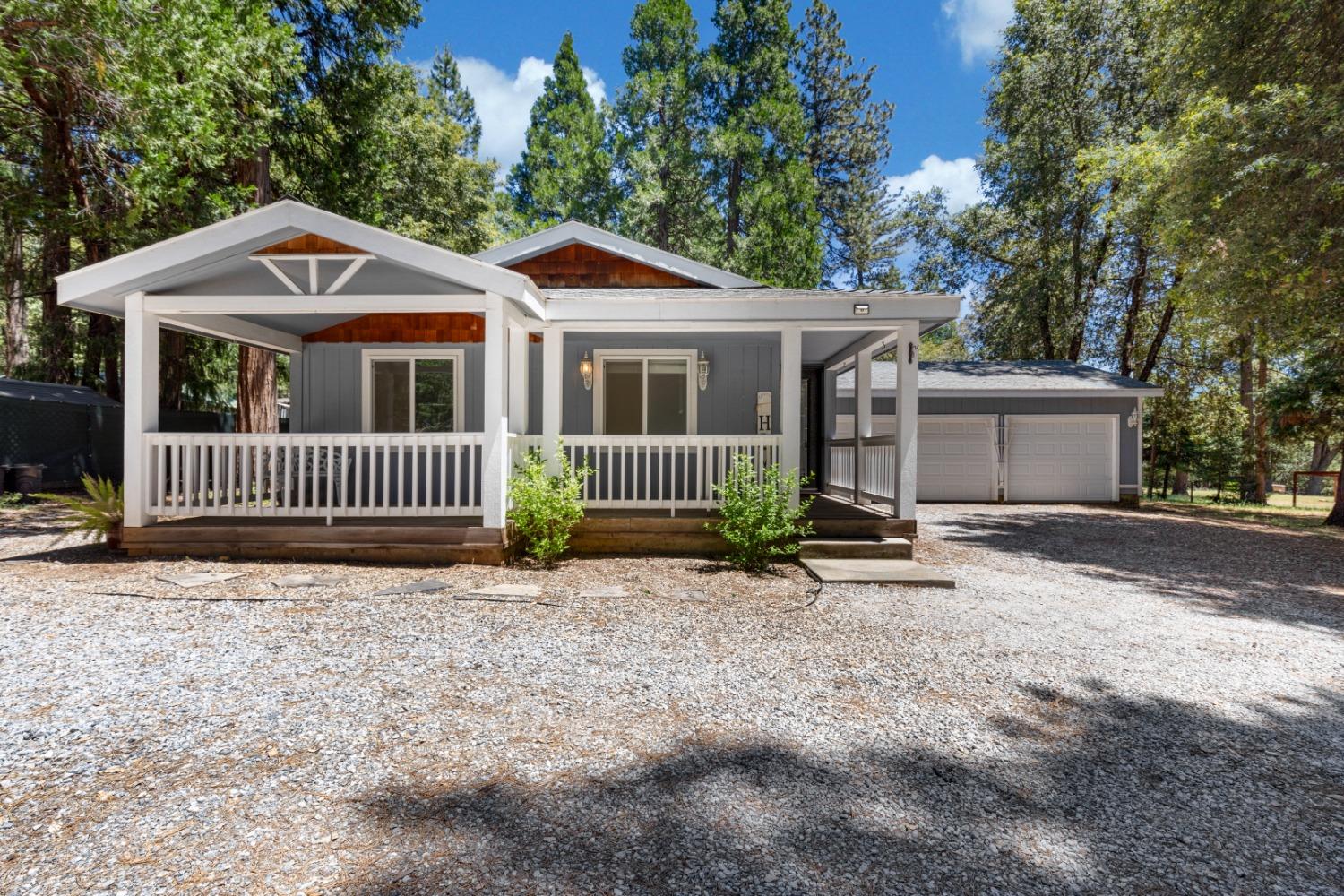 18715 Gold Creek Trail