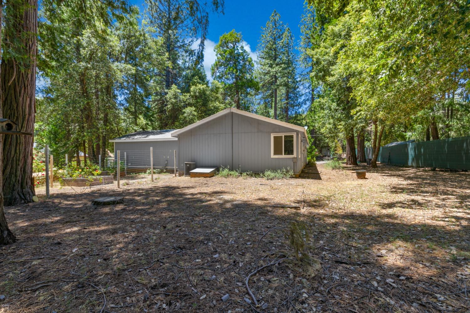 18715 Gold Creek Trail