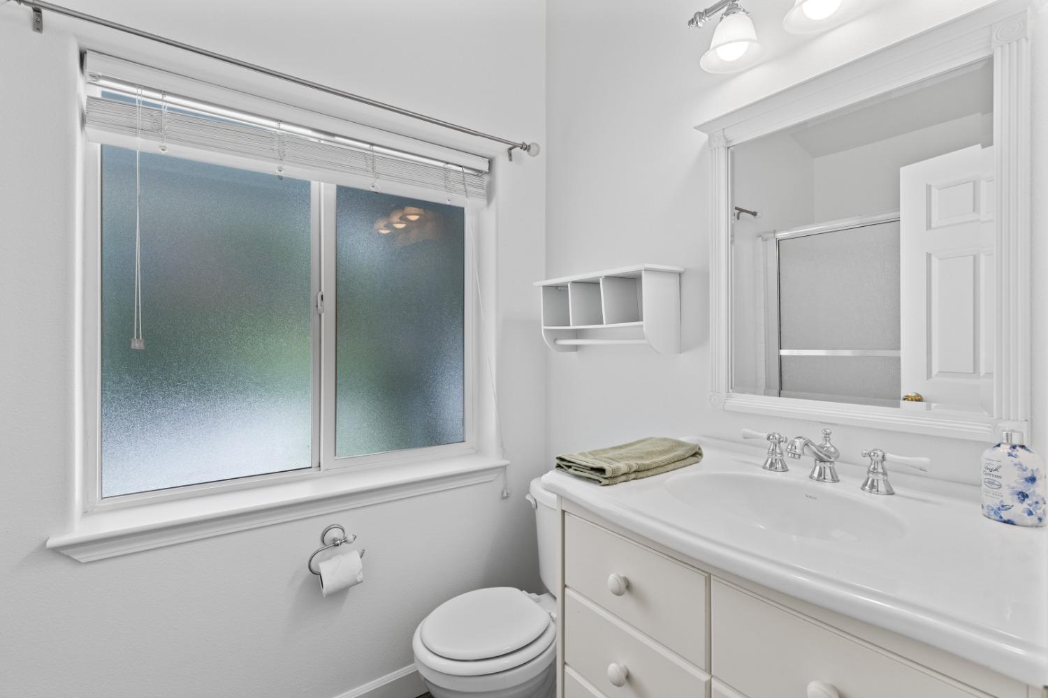 18715 Gold Creek Trail