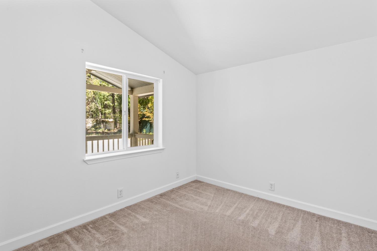 18715 Gold Creek Trail