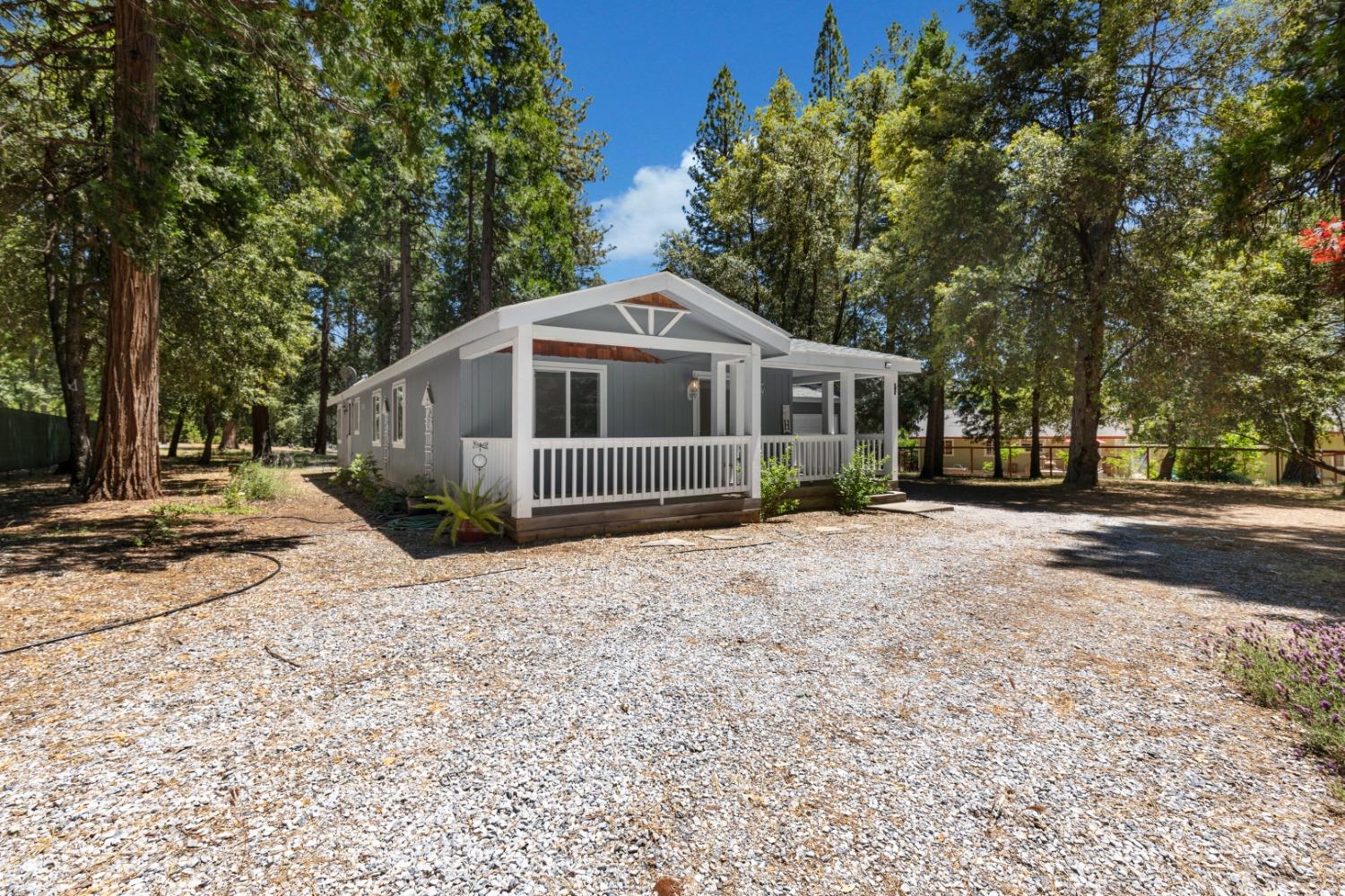 18715 Gold Creek Trail