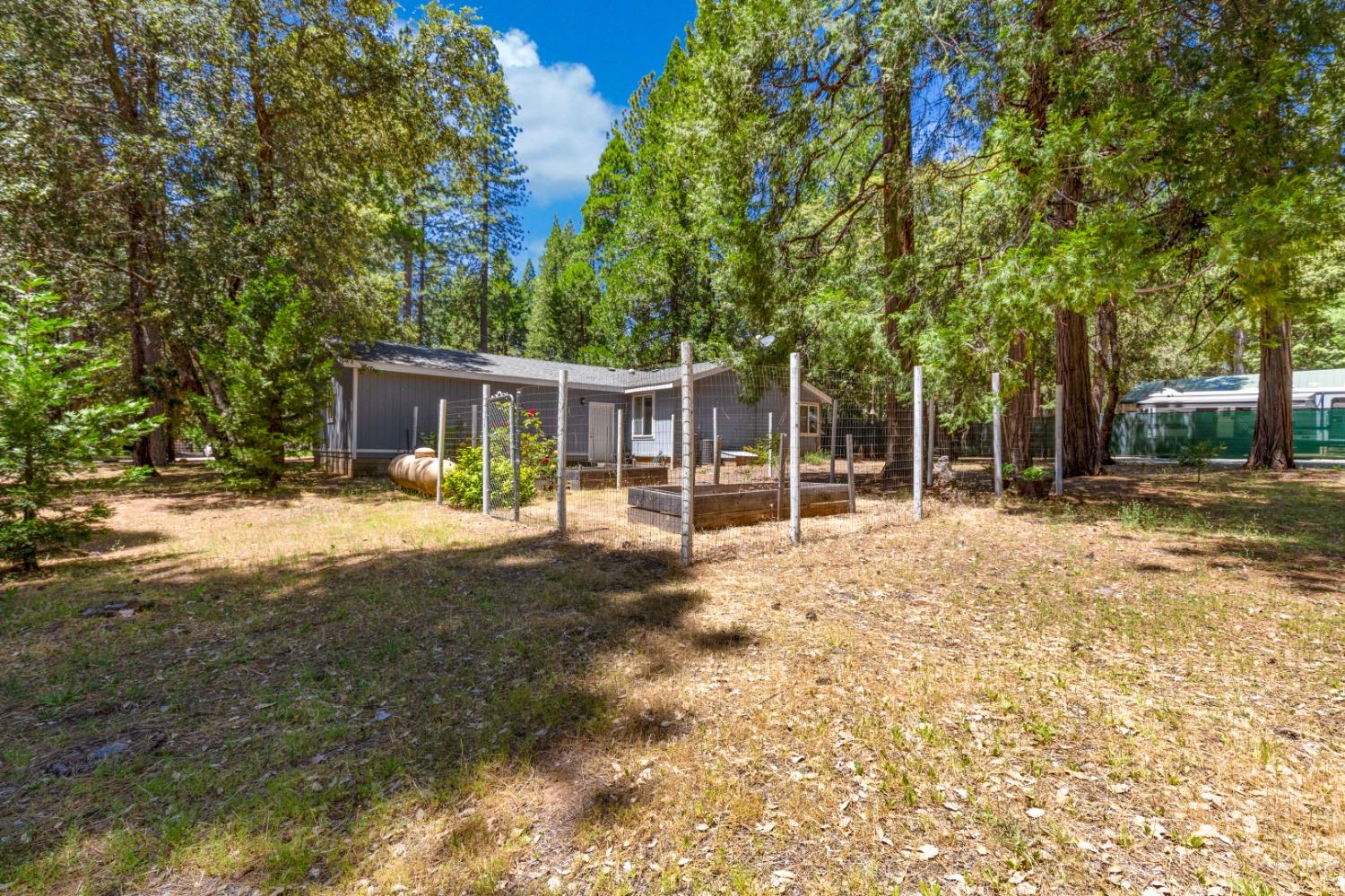 18715 Gold Creek Trail
