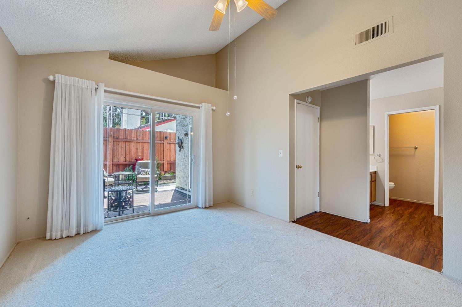 8069 Forest Glen Way