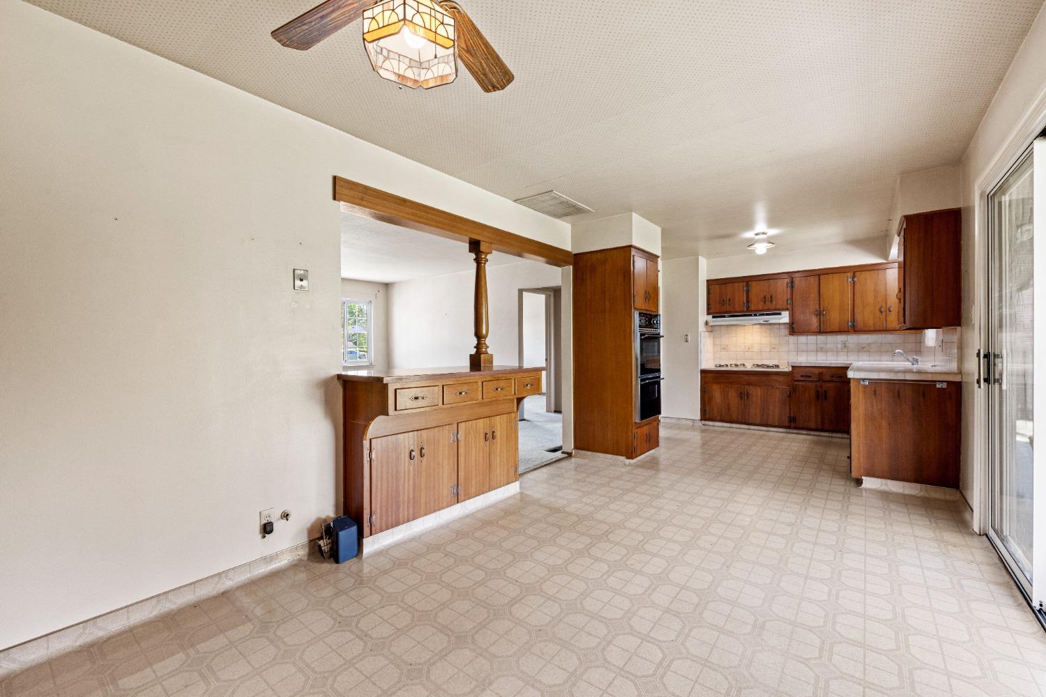 3923 San Juan Avenue