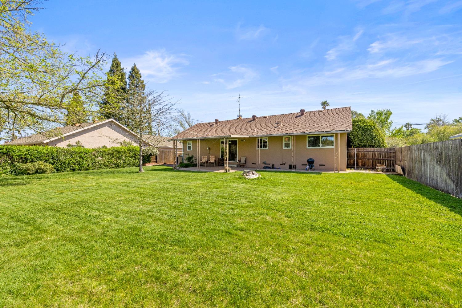 3923 San Juan Avenue