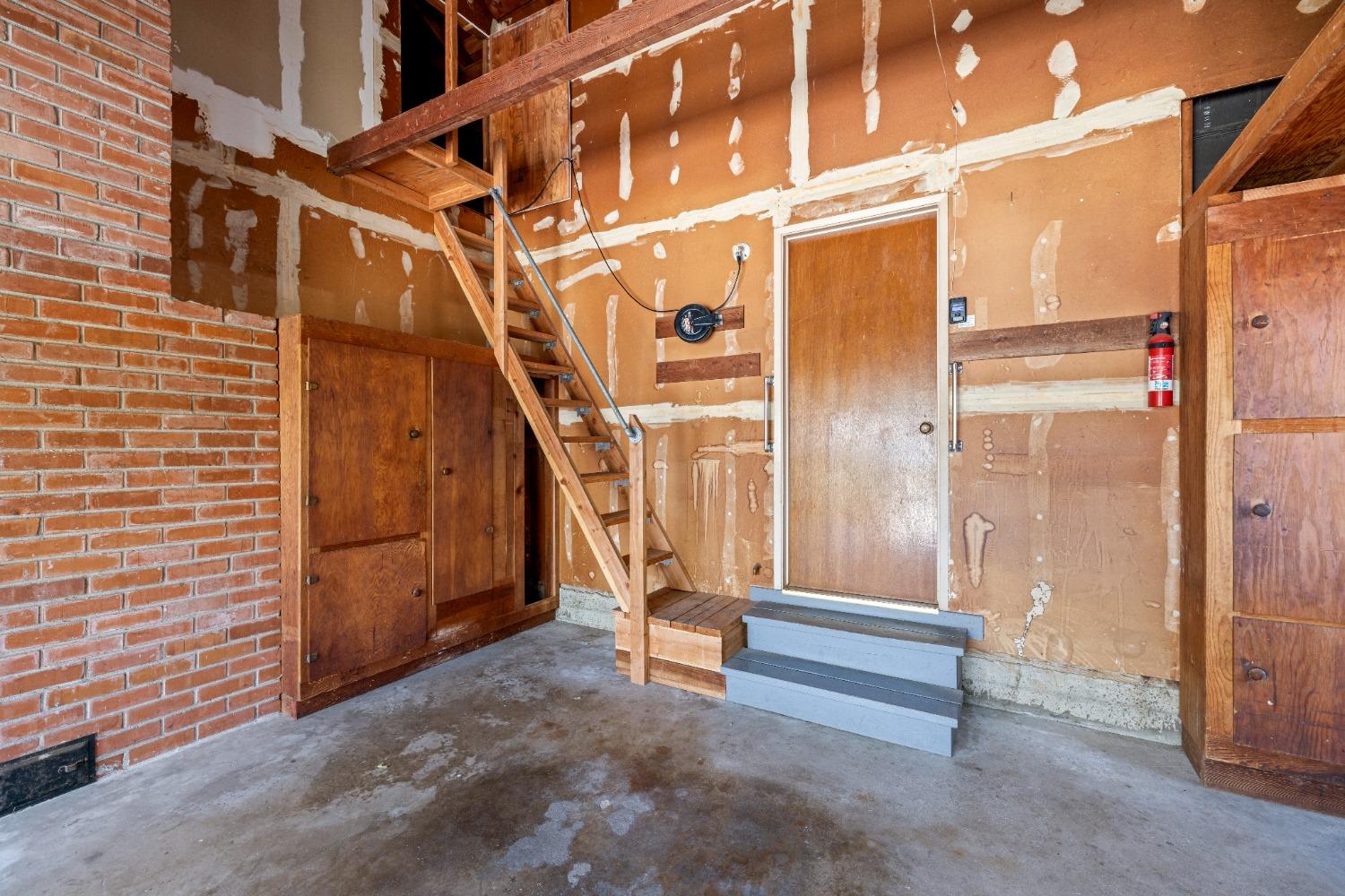 3923 San Juan Avenue