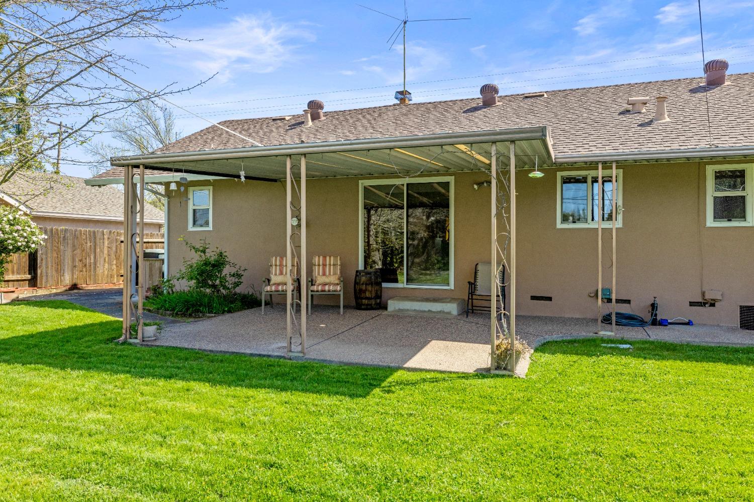 3923 San Juan Avenue