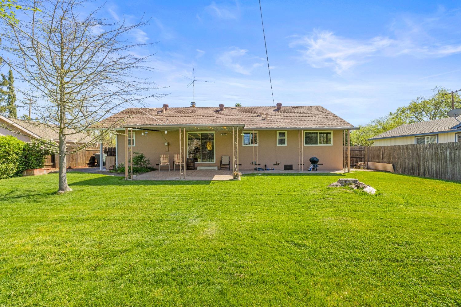 3923 San Juan Avenue