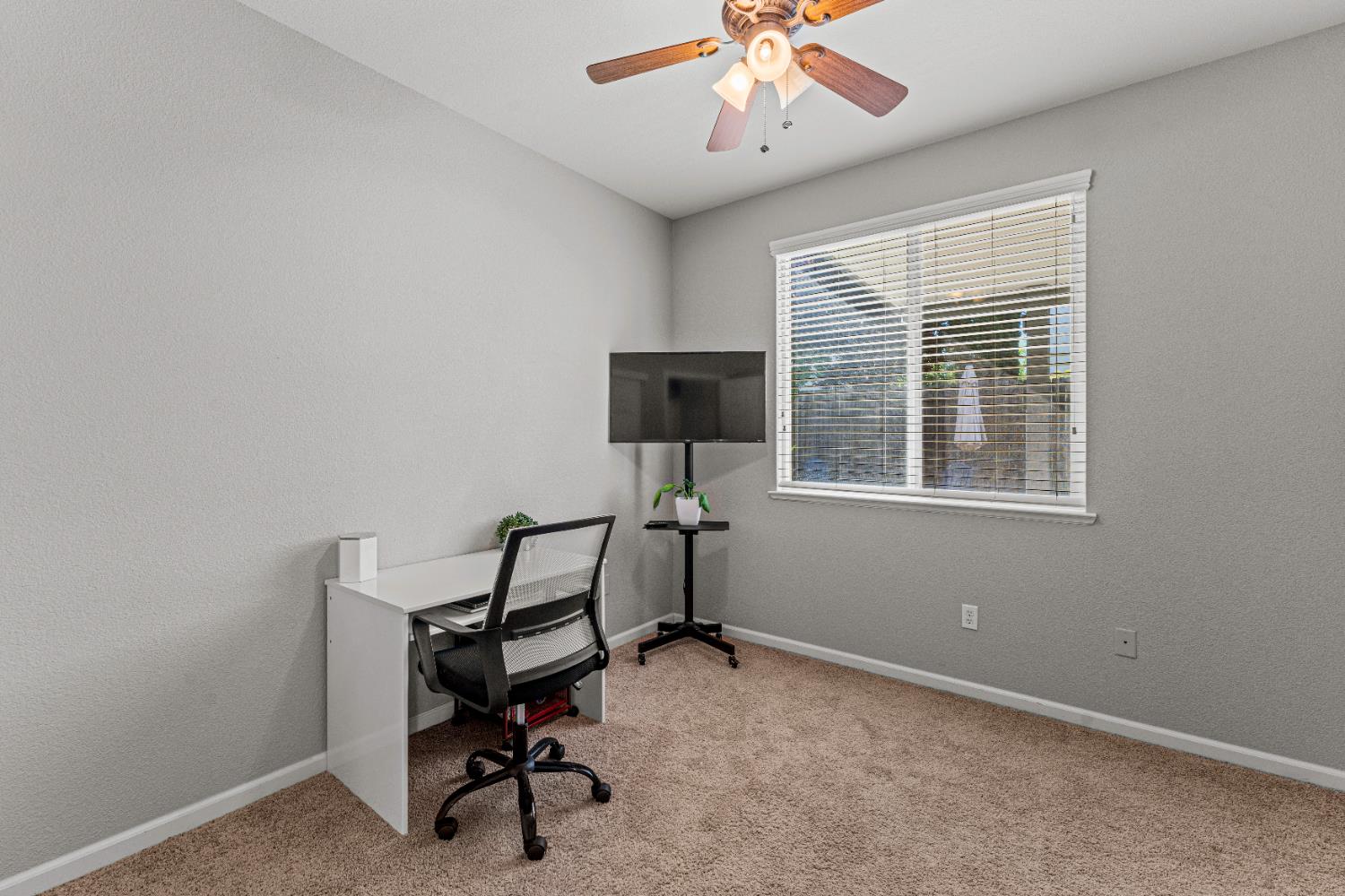 1283 Torrington Lane